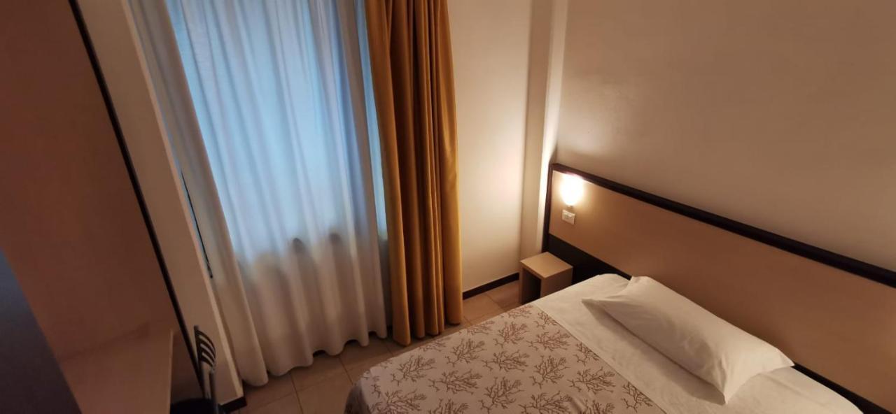 Hotel Rondine 3*